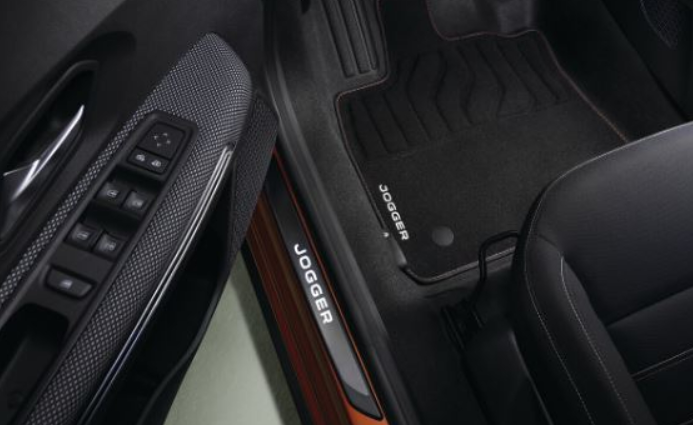 Dacia Jogger - Aydınlatmalı Yazılı Kapı Eşiği