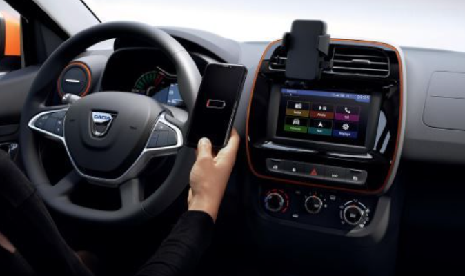 Dacia - Havalandırma monteli şarj cihazı